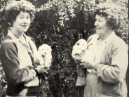 Edith Pawla (rigtht) and her daughter Emily (left)