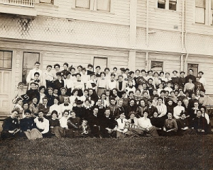 Young Women's Christian Association (YWCA) delegates at the Hotel Capitola, circa 1903.